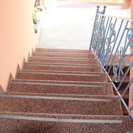 Victoria's * Dilináta