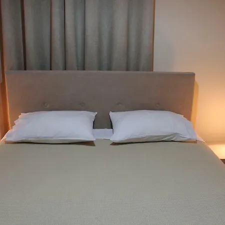 Victoria's * Dilináta